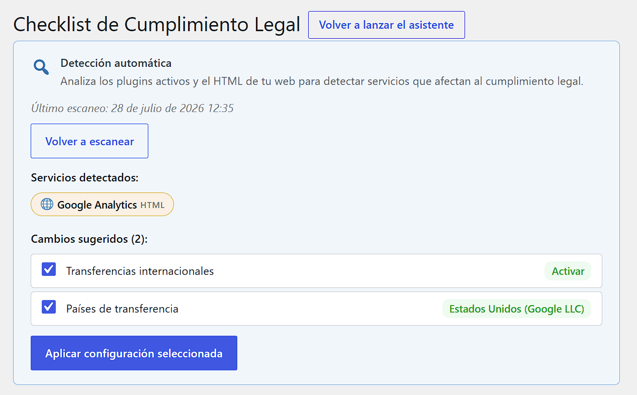 Checklist de Cumplimiento Legal con la detección automática: servicio Google Analytics detectado y dos cambios sugeridos